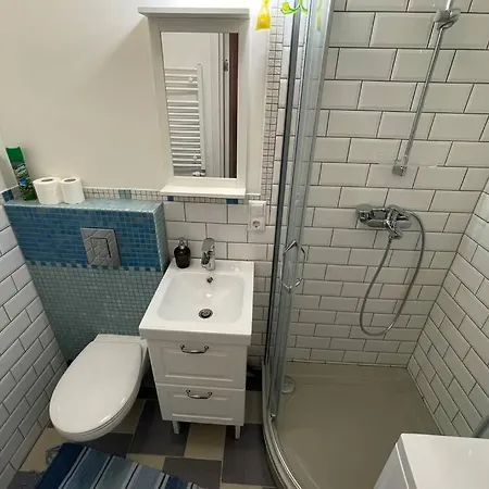 ✧ Bright New Apt Modern Centre & Free Parking *